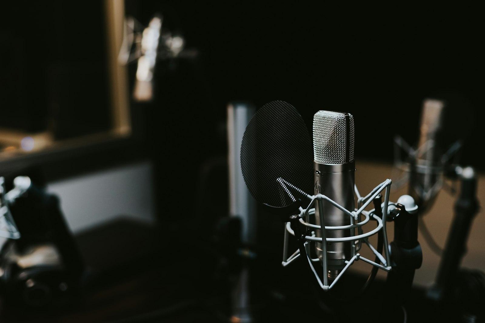 Studio microphone for speech recognition and Whisper transcription